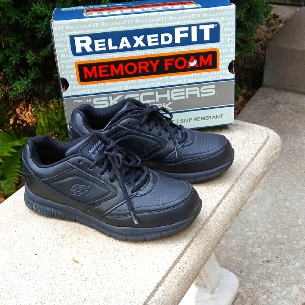 Skechers Work Slip Resistant: Nampa - Wyola Womens Sz 9 NWT